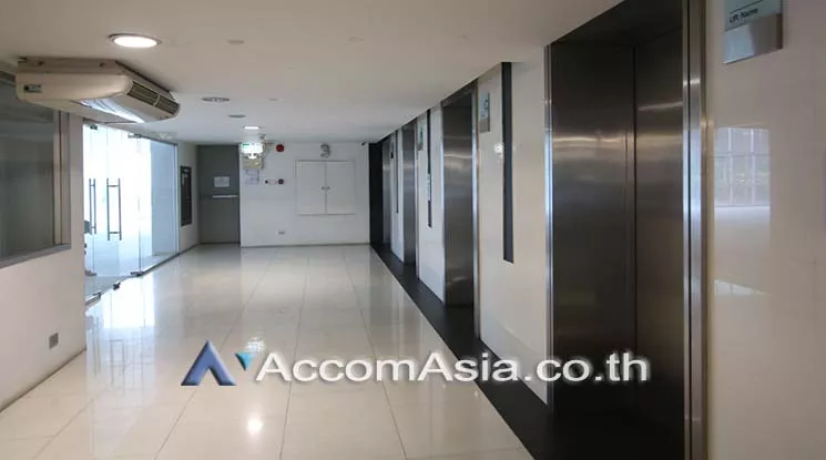  1  Office Space For Rent in Sathorn ,Bangkok BTS Surasak at At Sathorn Tower AA14969